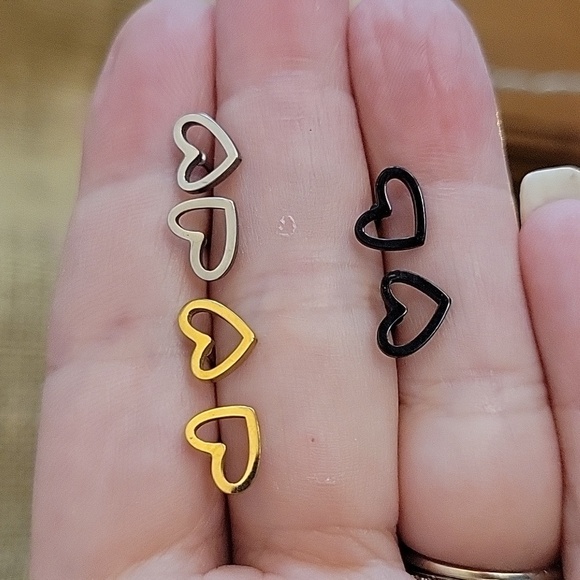 Madewell Jewelry - Abstract Heart Stud Earrings, choice of color